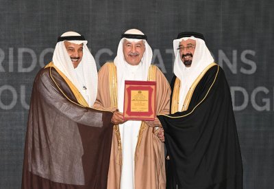 بوزبون يحصد وسام التميز في الدبلوماسية الثقافية 2026