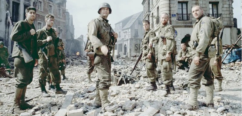 “Saving Private Ryan” لا يزال معيار العظمة في سينما الحرب