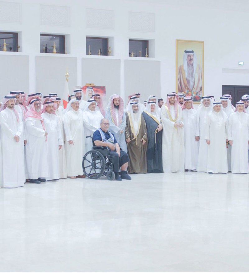 عوائل العمادي والريس والخياط وزمان والبراهيم توقع على وثيقة تأييد وولاء لجلالة الملك المعظم