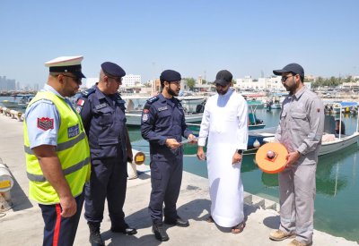 خفر السواحل تنظم حملة توعوية للصيادين ومرتادي البحر بشأن مشروع المسح البحري في المياه الشمالية