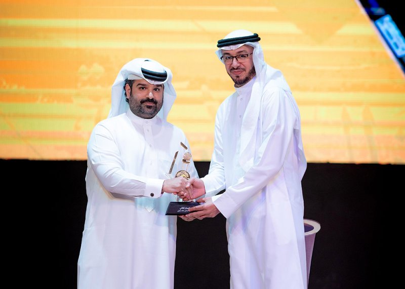 سمو الشيخ خليفة بن علي آل خليفة يكرّم الفائزين بجائزة دوري ناصر بن حمد لأفضل تغطية عبر وسائل التواصل الاجتماعي