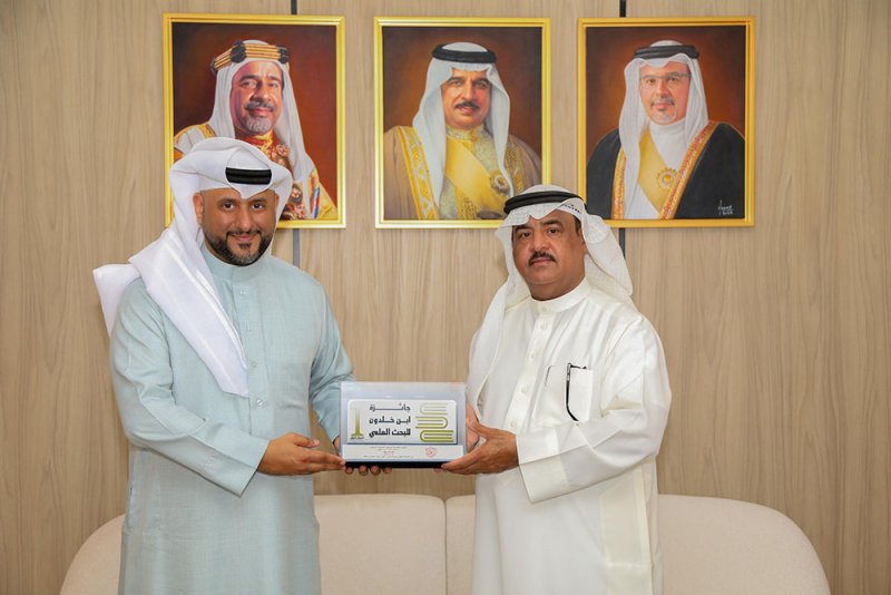 القائم بأعمال الأمين العام للمؤسسة الملكية للأعمال الإنسانية يستقبل الدكتور عبدالرحمن النهام بمناسبة فوزه بالمركز الأول في جائزة ابن خلدون للبحث العلمي