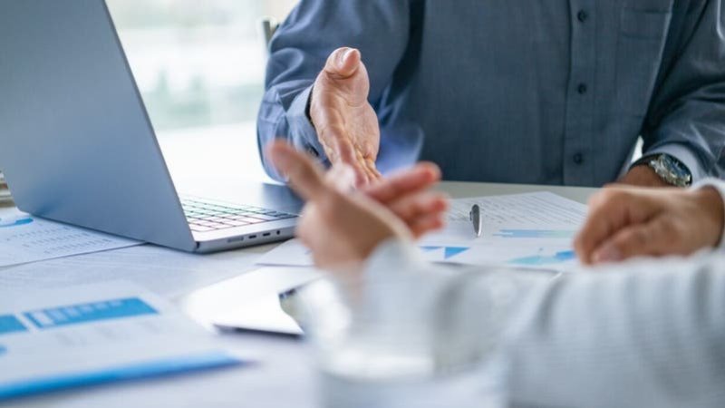 تراجع طلبات إعانة البطالة الأسبوعية في أميركا