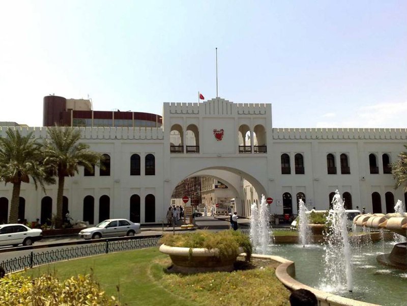 طقس حار نهاراً ورطب ليلاً في مملكة البحرين