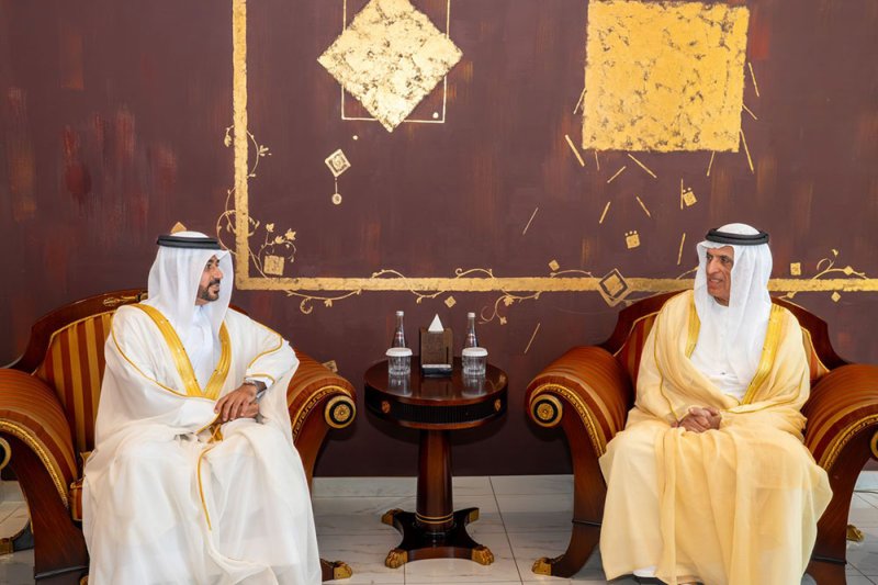 عضو المجلس الأعلى حاكم رأس الخيمة يستقبل القنصل العام لمملكة البحرين في دبي والإمارات الشمالية