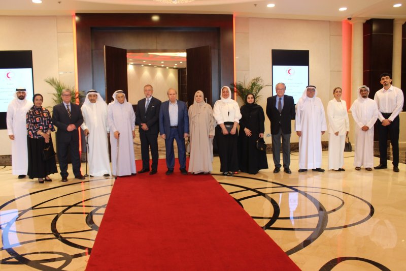 جمعية الهلال الأحمر تحتفي بوفد الجامعة الإيرلندية المشارك بعلاج أطفال غزة في الأردن