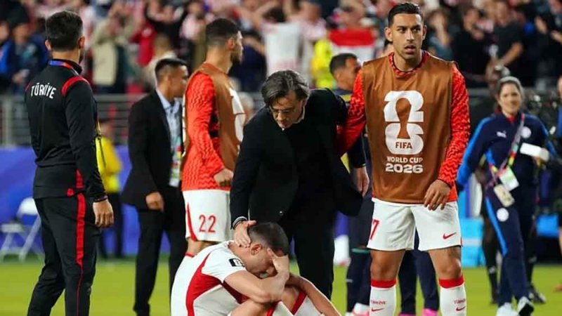 مونتيلا مصدوم: 62 تسديدة لم تنقذ تركيا من توديع كأس العالم