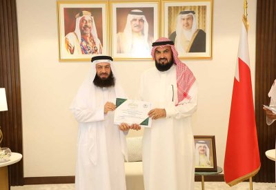 نائب رئيس مجلس شؤون الأوقاف الإسلامية يكرّم الفائزين في المسابقة الخامسة لتفسير القرآن الكريم