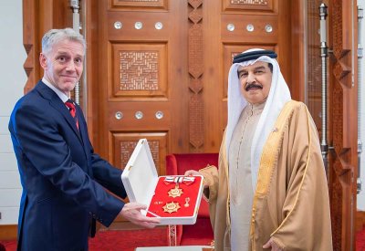 جلالة الملك المعظم يستقبل سفير المملكة المتحدة لدى مملكة البحرين