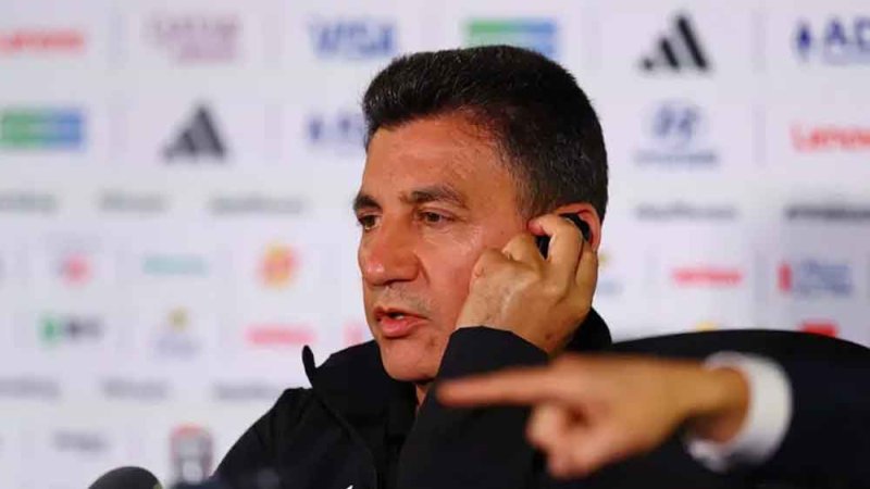 مدرب إيران: نتلقى معاملة غير أخلاقية في كأس العالم