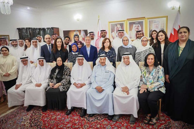 عائلة الصالح تجدد الولاء لجلالة الملك المعظم