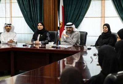 وزير التربية والتعليم يستقبل ١٨٠ طالبًا وطالبة من الحاصلين على المعدلات الأعلى على مستوى مملكة البحرين