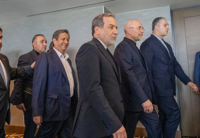 إيران تنهي محادثات سويسرا.. وتعيد وفدها المفاوض