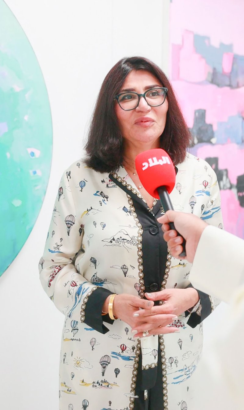 مديرة “الثقافة”: البحرينية تلعب دورا محوريا في الحركة التشكيلية