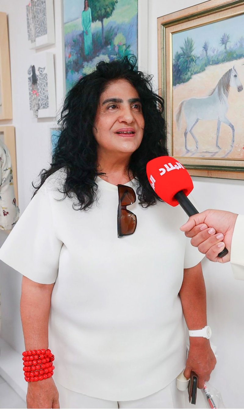 الفنانة التشكيلية عائشة حافظ: تنامٍ مستمر لحضور المرأة في الساحات الفنية