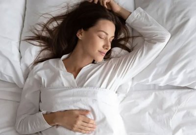 خبراء نوم: 5 عادات ليلية قد تطيل العمر وتقي من الأمراض