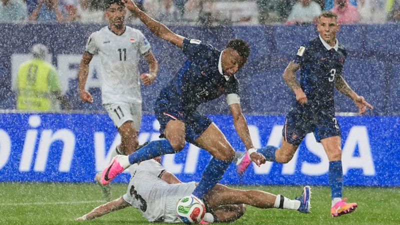 مونديال 2026: تعليق مباراة فرنسا والعراق بسبب خطر حدوث عاصفة رعدية