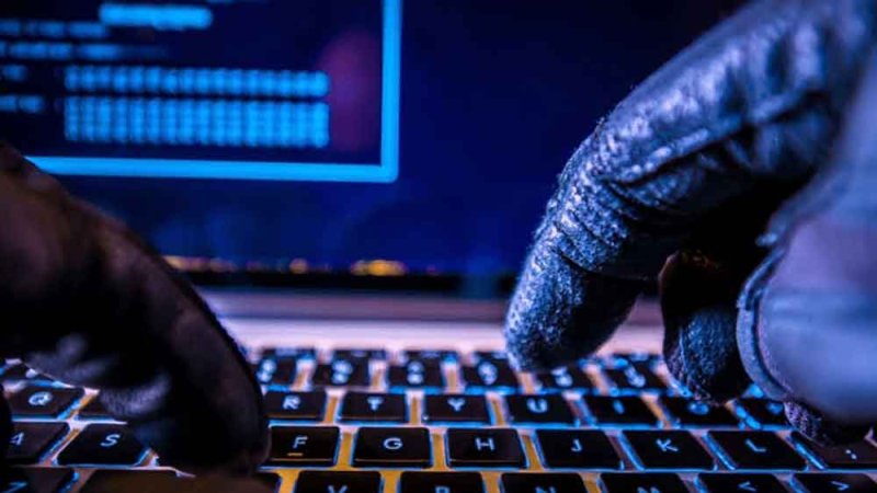 هجوم إلكتروني يعطل خدمات البطاقات في 3 بنوك إيرانية