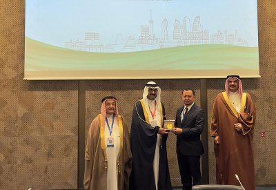 وفد الشعبة البرلمانية تلتقي عضو البرلمان الإندونيسي