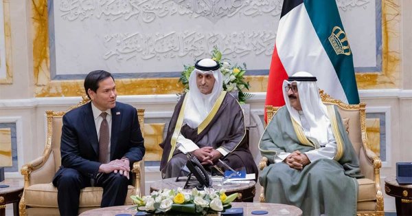 أمير دولة الكويت يبحث مع وزير الخارجية الأميركي الأوضاع في منطقة الشرق الأوسط