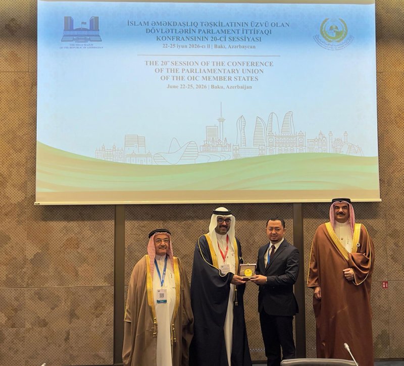 وفد الشعبة البرلمانية تلتقي عضو البرلمان الإندونيسي