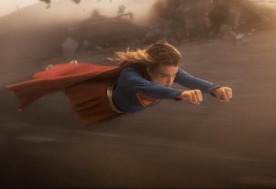 Supergirl بوجه أكثر إنسانية بدور العرض