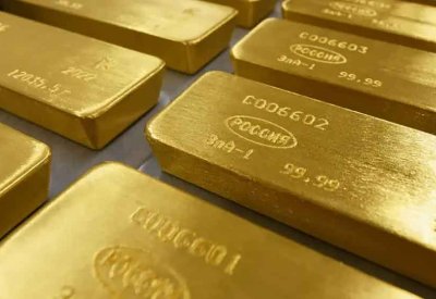 الذهب يرتفع مع تراجع الدولار وعوائد السندات بفعل بيانات التضخم