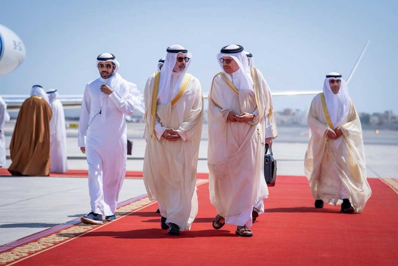 وزير الخارجية في دولة الكويت يصل إلى البلاد