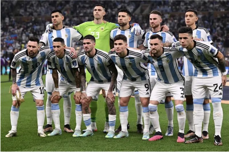 تداول بعقلية الأبطال شراكة إيفست مع منتخب الأرجنتين ورسالتها للمتداولين