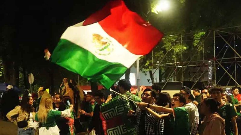 بعد فوز المكسيك.. سيارة تدهس مشجعي كأس العالم وتصيب 17 شخصاً