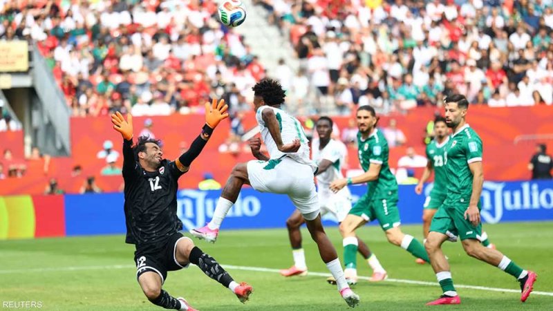 العراق يودع كأس العالم بخسارة قاسية أمام السنغال