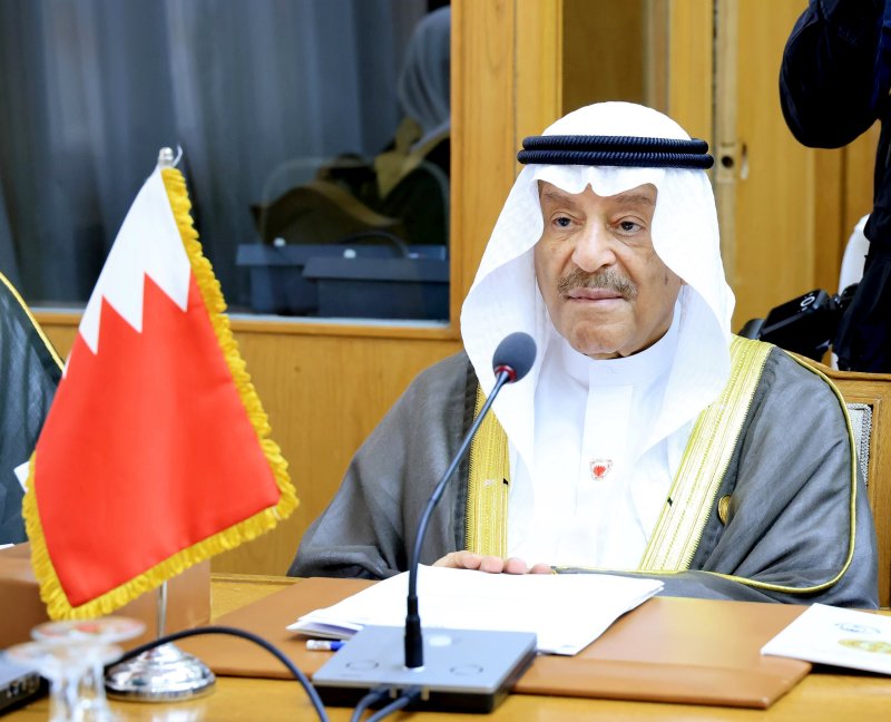 رئيس مجلس الشورى: وحدة الدول الخليجية وتعاضدها وتماسك مواقفها ركيزةٌ راسخة لصون أمنها واستقرارها ومواجهة التحديات