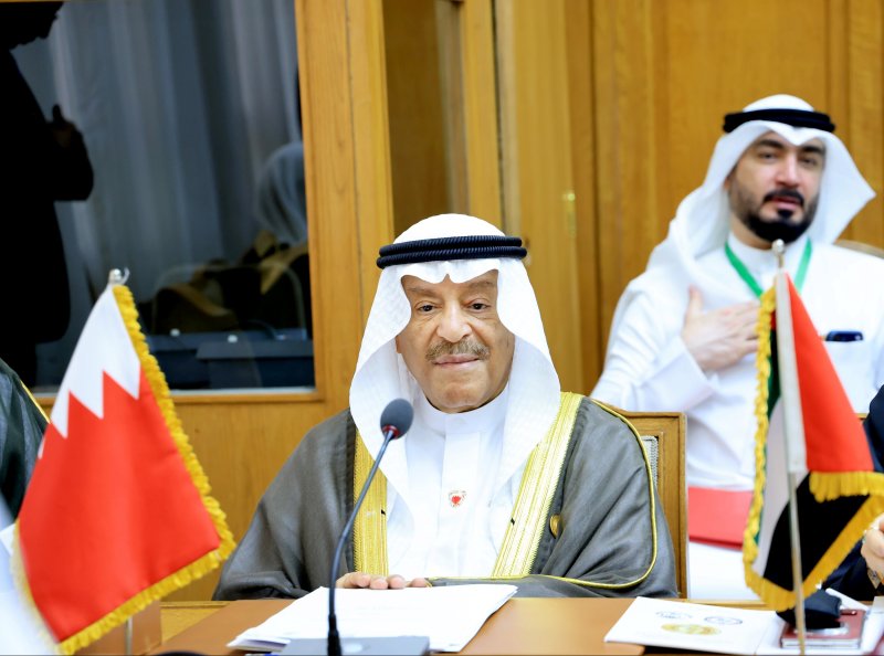 رئيس مجلس الشورى يشارك في اجتماعٍ مغلقٍ لرؤساء البرلمانات العربية لبحث الاعتداءات الخارجية على الدول العربية
