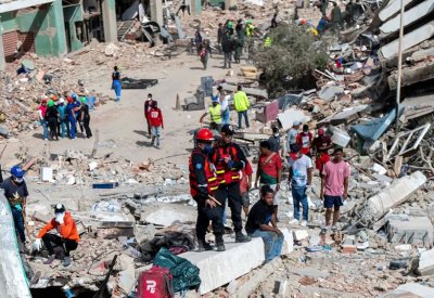 انتشال رضيع حي بعد 4 أيام من زلزال فنزويلا.. وترامب ينشر الفيديو