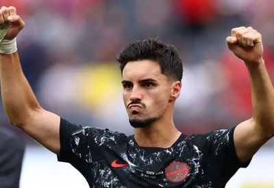 نجم كندا يتوعد هولندا والمغرب