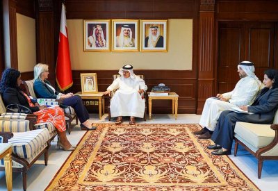 وزير الخارجية يستقبل سفيرة الولايات المتحدة الأميركية لدى مملكة البحرين