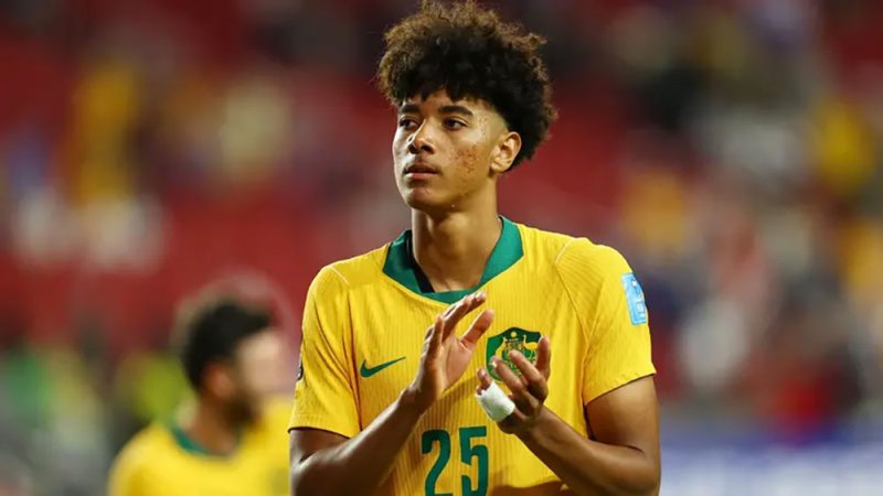 مراهق أسترالي يتوعد محمد صلاح