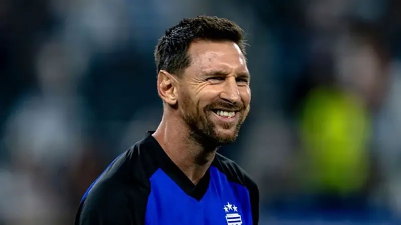"مفضوحة".. اتهام الفيفا بتسهيل طريق ميسي إلى نهائي كأس العالم