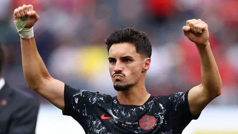 نجم كندا يتوعد هولندا والمغرب