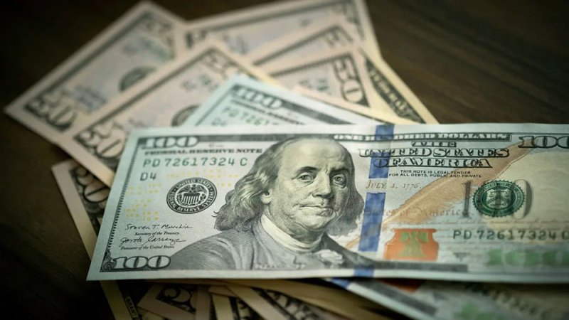 الصناديق السيادية تعزز استثمارات الطاقة على حساب الدولار