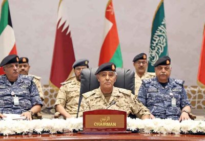 رئيس هيئة الأركان يترأس اجتماع اللجنة العسكرية العليا لرؤساء الأركان بدول الخليج