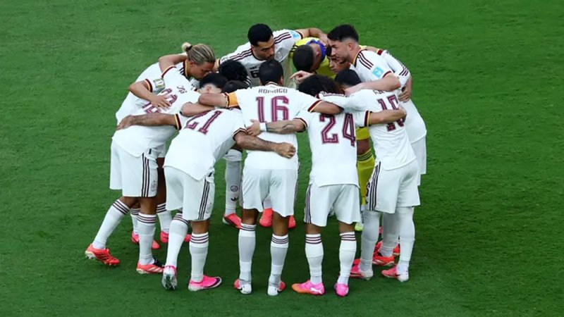 مع تدوير الكرة.. إسبانيا تتجه إلى "النوم" للفوز بكأس العالم