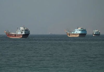 قطاع الشحن العالمي يبقي مضيق هرمز "منطقة حرب" رغم الهدنة بين واشنطن وطهران