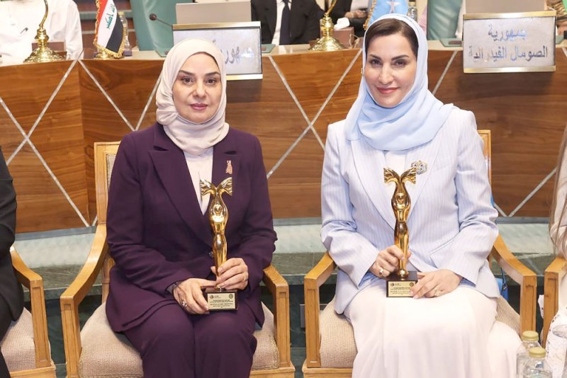 تقرير: فوزية زينل سفيرة لنجاح مسيرة تقدم المرأة البحرينية