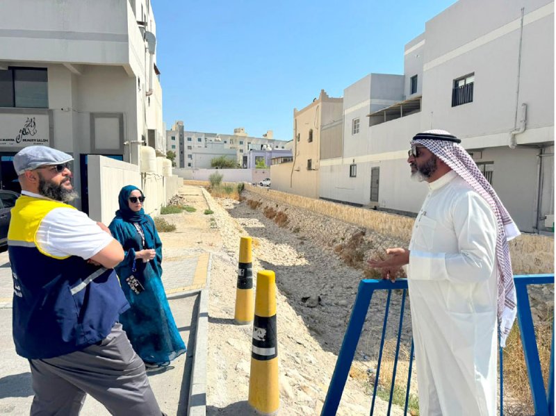 انسداد مجرى تصريف بمدينة حمد ينشر القوارض والمخلفات