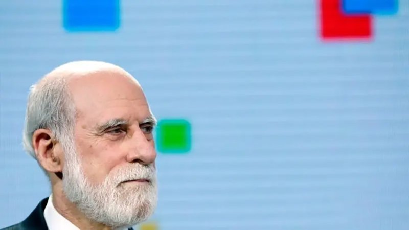 الأب الروحي للإنترنت يعلن تقاعده من "غوغل"