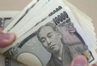 الين يرتفع وسط ترقب لتدخل الحكومة اليابانية لدعم العملة