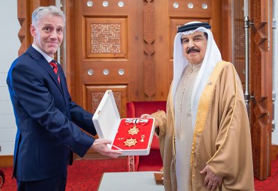 جلالة الملك المعظم يستقبل سفير المملكة المتحدة لدى مملكة البحرين