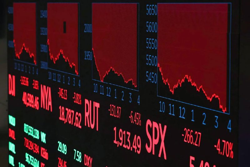 الأسهم العالمية تتراجع مع تحول  الاهتمام إلى تصريحات وارش بشأن الفائدة