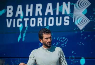 سمو الشيخ ناصر بن حمد آل خليفة يشهد الفحص البيطري لسباق سامورين الدولي للقدرة
